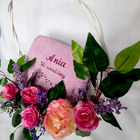 kosz prezentowy na 50 urodziny Ani haftyok.pl